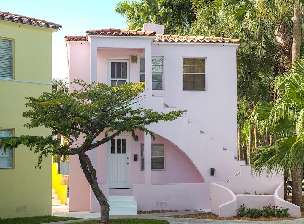 Miami River Inn By Renzzi Exterior photo
