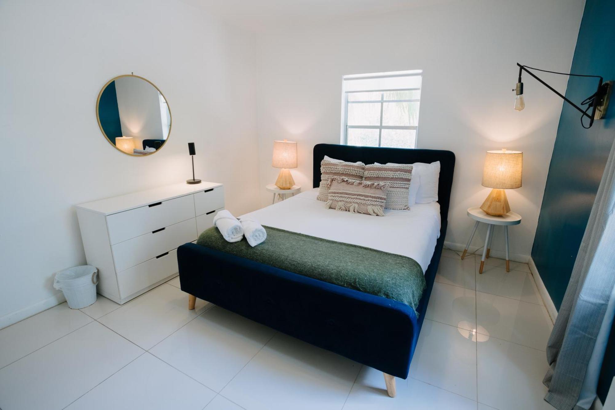 Miami River Inn By Renzzi Room photo